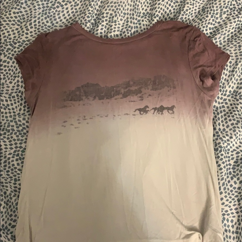 American Eagle size small shirt.
